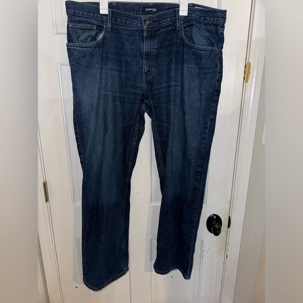 St. John's Bay Mens 42 x 32 Distressed Denim Blue Jeans
